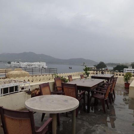 Aashiya Haveli Hotel Udaipur Buitenkant foto