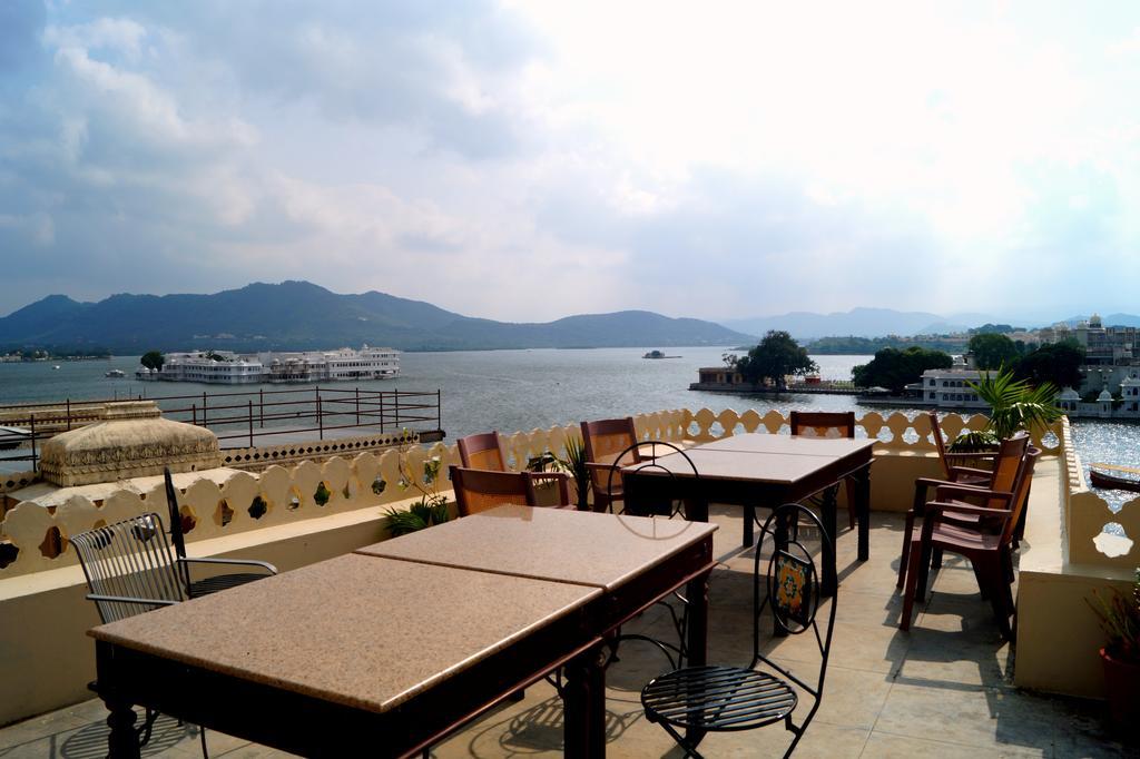 Aashiya Haveli Hotel Udaipur Buitenkant foto