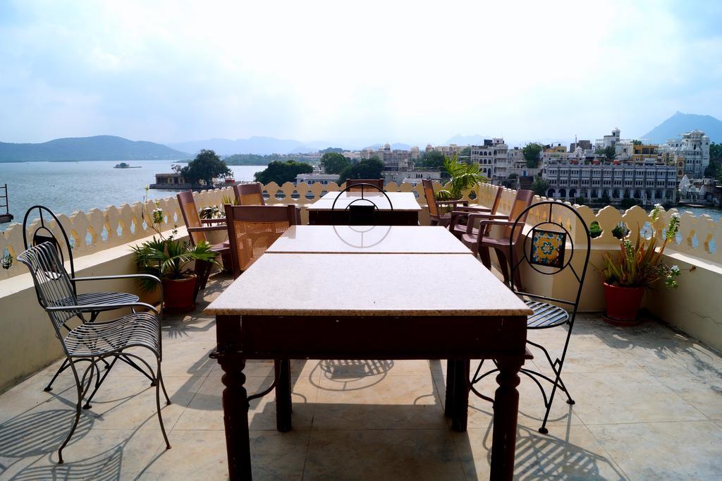 Aashiya Haveli Hotel Udaipur Buitenkant foto