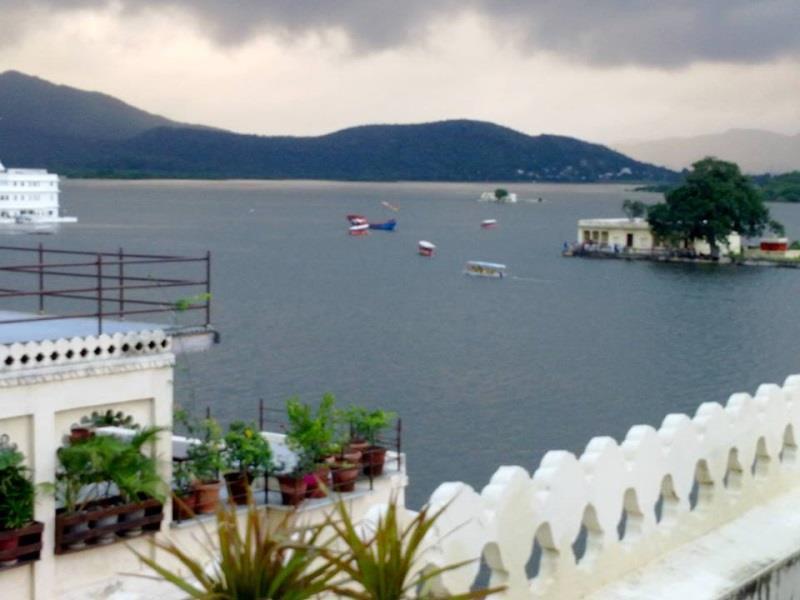 Aashiya Haveli Hotel Udaipur Buitenkant foto